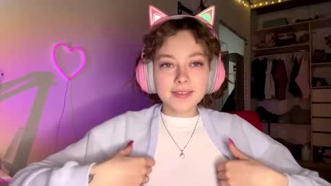 Darlin online show from March 2026 10:16:02 PM