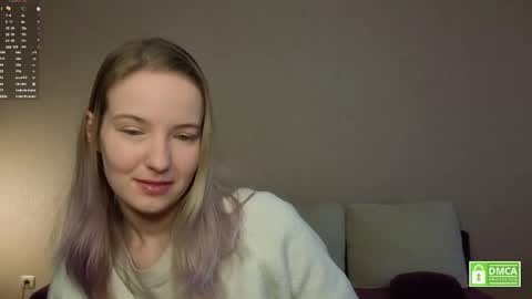 Snapshot of tashinapetitto chatting on April 2026 07:44:01 AM Your Ressie online show from April 2026 07:44:01 AM