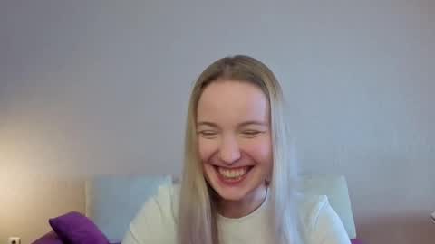 Snapshot of tashinapetitto chatting on May 2026 07:35:02 AM Your Ressie online show from May 2026 07:35:02 AM