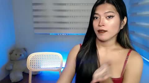 Snapshot of tasteofinnocent69 chatting on February 2025 04:25:01 AM online show from February 2025 04:25:01 AM