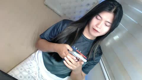 Snapshot of tasteofinnocent69 chatting on February 2025 05:37:01 AM online show from February 2025 05:37:01 AM