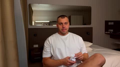 My shows 2100500 UTC3 online show from September 2025 07:24:02 PM