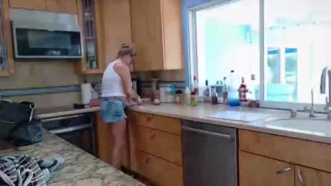 veronicabrian online show from February 2026 06:15:02 PM