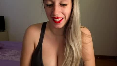 tateisblonde online show from July 2026 01:17:01 PM