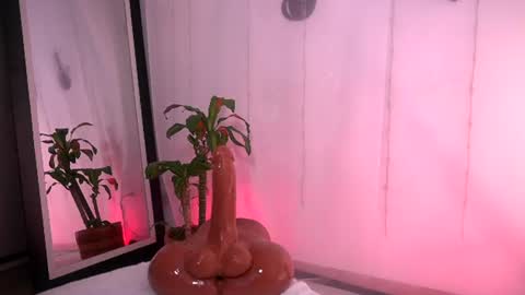Snapshot of tatiana_monroe chatting on July 2026 02:42:02 PM Hey Im Tatiana online show from July 2026 02:42:02 PM