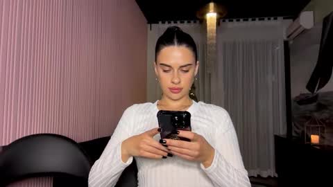 Snapshot of tatianawwww chatting on January 2026 03:28:01 PM Tati online show from January 2026 03:28:01 PM