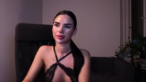 Snapshot of tatianaxoxo1 chatting on June 2026 06:50:01 PM Tatiana online show from June 2026 06:50:01 PM