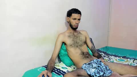 Snapshot of tatto_destroyer chatting on April 2026 04:40:01 AM Fernando online show from April 2026 04:40:01 AM