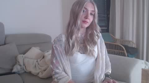 tattoobbgirl online show from November 2025 04:40:02 PM