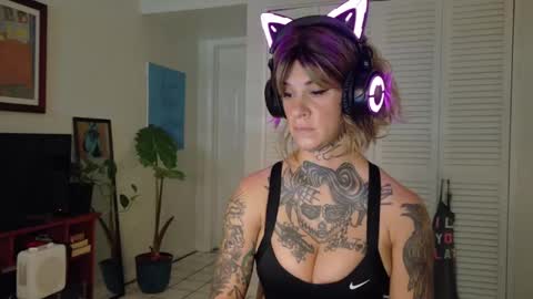 Snapshot of tattooed_natalia chatting on January 2025 01:36:02 PM Natalia 3 online show from January 2025 01:36:02 PM