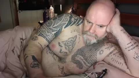 Tattooeddilf 01 online show from December 2024 10:48:02 PM