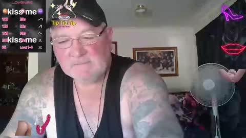Snapshot of tattzsexy chatting on February 2026 01:57:02 AM tattzsexy online show from February 2026 01:57:02 AM
