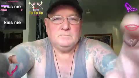 Snapshot of tattzsexy chatting on February 2026 09:11:01 PM tattzsexy online show from February 2026 09:11:01 PM