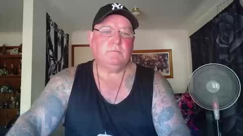 Snapshot of tattzsexy chatting on February 2026 12:52:02 AM tattzsexy online show from February 2026 12:52:02 AM
