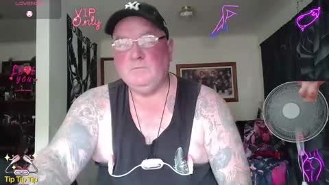 Snapshot of tattzsexy chatting on May 2026 02:30:01 AM tattzsexy online show from May 2026 02:30:01 AM