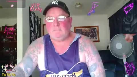 Snapshot of tattzsexy chatting on May 2026 02:06:01 AM tattzsexy online show from May 2026 02:06:01 AM