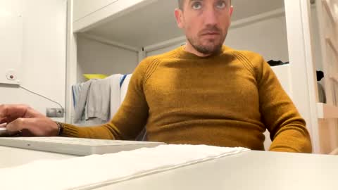 Tatuador40 online show from January 2025 11:32:01 PM