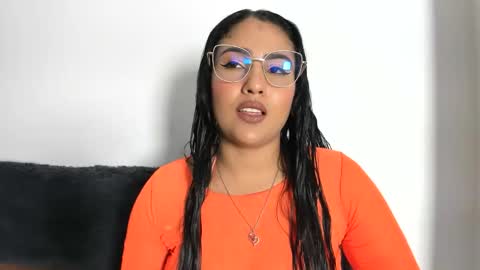 Snapshot of taty_gomez_ chatting on May 2026 08:31:01 AM Tatiana Gomez online show from May 2026 08:31:01 AM