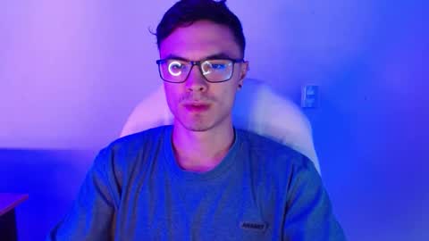 Snapshot of taurus4k chatting on November 2025 12:31:01 AM taurus4k online show from November 2025 12:31:01 AM