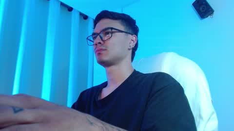 Snapshot of taurus4k chatting on November 2025 03:34:01 AM taurus4k online show from November 2025 03:34:01 AM