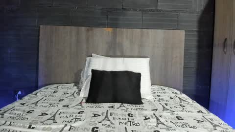  T A U R U S  online show from February 2025 11:55:02 PM