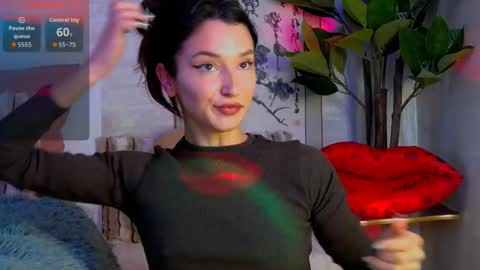 TayaKayan online show from December 2025 10:46:01 AM