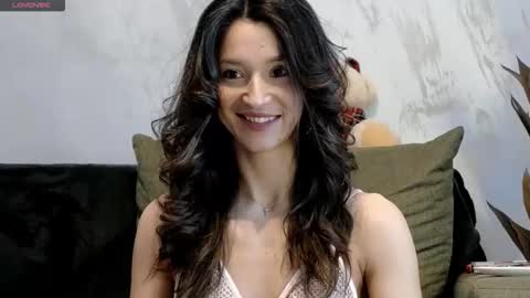 TayaKayan online show from March 2026 02:09:02 PM