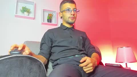 Snapshot of tayer_bennet chatting on September 2025 03:40:01 AM tayer_bennet online show from September 2025 03:40:01 AM