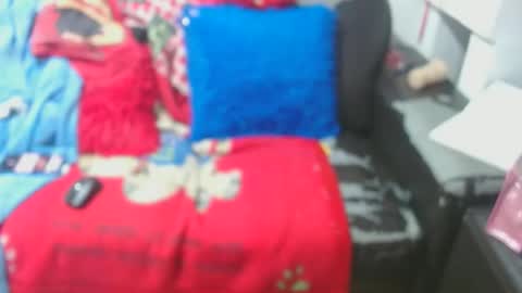 Snapshot of tayler_and_alina chatting on January 2025 04:06:01 PM MARCELO MILK online show from January 2025 04:06:01 PM