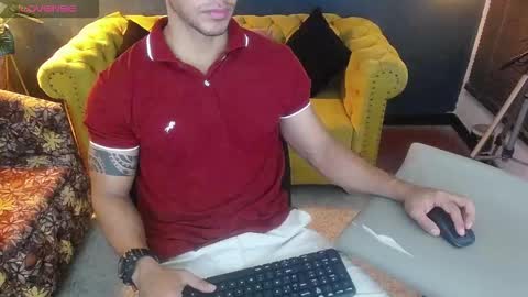 Tayler online show from November 2025 01:41:02 AM