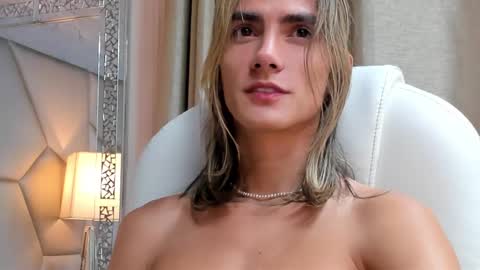 Snapshot of tayler_swift1 chatting on December 2024 01:03:02 AM tayler_swift1 online show from December 2024 01:03:02 AM