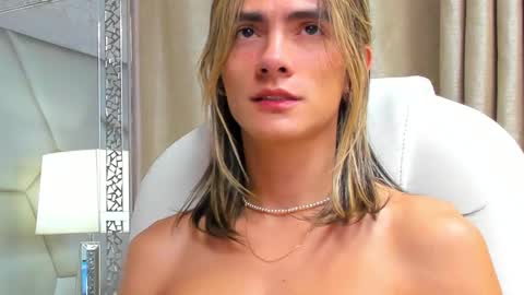 Snapshot of tayler_swift1 chatting on January 2025 04:25:02 AM tayler_swift1 online show from January 2025 04:25:02 AM