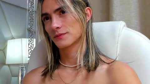 Snapshot of tayler_swift1 chatting on January 2025 10:01:01 AM tayler_swift1 online show from January 2025 10:01:01 AM