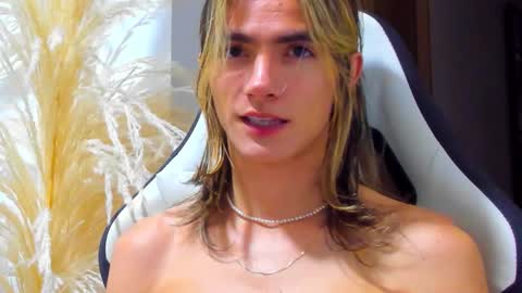 Snapshot of tayler_swift1 chatting on October 2025 08:13:01 AM tayler_swift1 online show from October 2025 08:13:01 AM