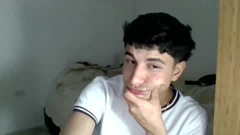 taylor1520 online show from November 2025 03:45:02 AM