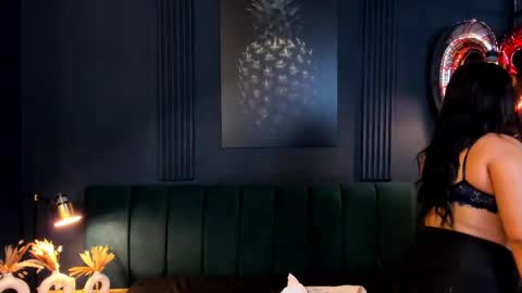 Taylor Bennet online show from February 2025 12:09:02 PM