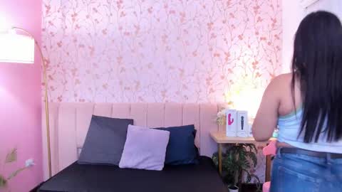 Taylor Bennet online show from February 2026 11:57:02 AM