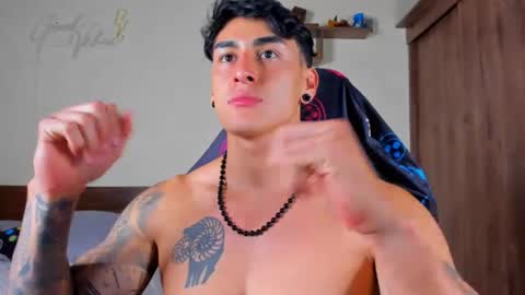 taylor_mclane1 online show from November 2025 07:41:02 PM