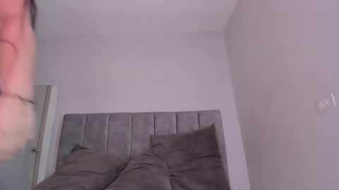 Snapshot of taylor_suxx chatting on January 2026 11:10:01 PM TAYLOR online show from January 2026 11:10:01 PM