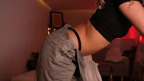 taylormichell online show from April 2026 08:40:01 PM