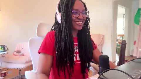 Snapshot of taylorsosweets chatting on May 2026 09:23:02 PM Taylor online show from May 2026 09:23:02 PM