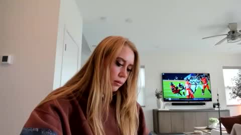 Snapshot of taylorxxxrae chatting on January 2026 09:28:02 PM Taylor Rae online show from January 2026 09:28:02 PM