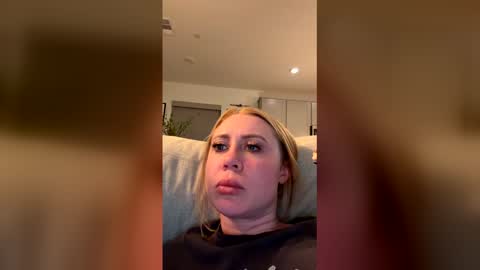 Taylor Rae online show from February 2026 04:16:02 AM