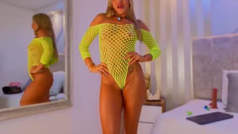 tayra online show from March 2026 07:53:01 PM