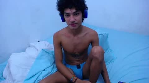 Snapshot of tayronx33 chatting on January 2025 06:03:02 PM Tayron online show from January 2025 06:03:02 PM