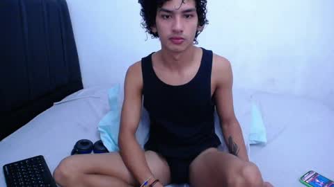 Snapshot of tayronx33 chatting on January 2025 08:25:02 PM Tayron online show from January 2025 08:25:02 PM