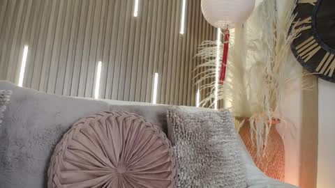 Sofia online show from April 2026 08:36:02 PM