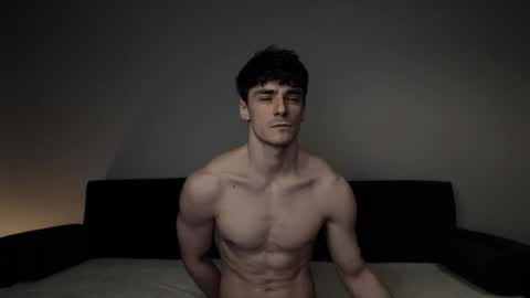 Snapshot of taziro chatting on April 2026 07:17:01 AM Ean online show from April 2026 07:17:01 AM