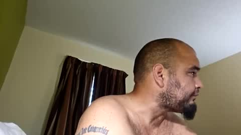 Snapshot of tazzysdaddy chatting on May 2026 07:32:02 PM Tazzys-daddy online show from May 2026 07:32:02 PM