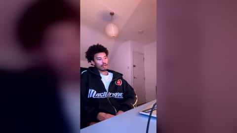 Snapshot of tdr1998 chatting on February 2026 12:26:01 PM tdr1998 online show from February 2026 12:26:01 PM